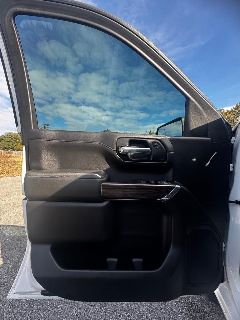 Chevrolet Silverado 1500 4WD Double Cab 147" LT 2020