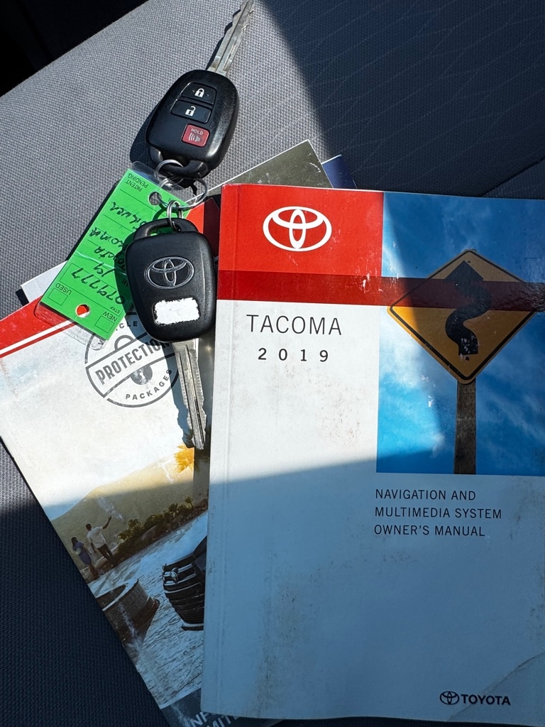 Toyota Tacoma  2019