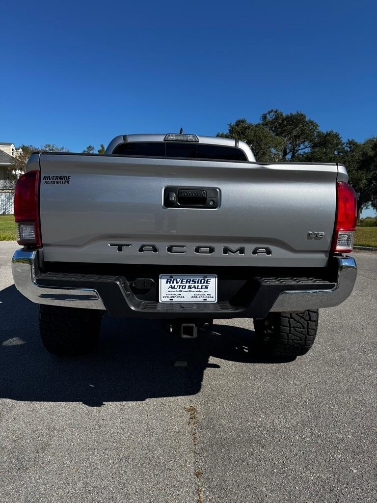 Toyota Tacoma  2019