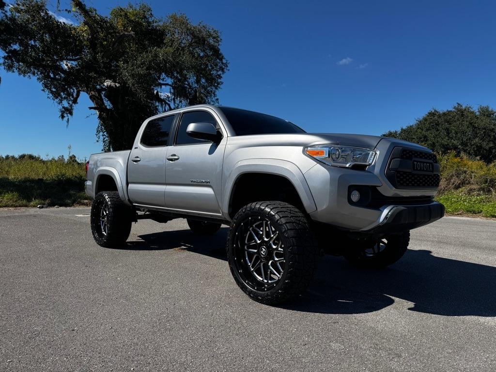 Toyota Tacoma  2019