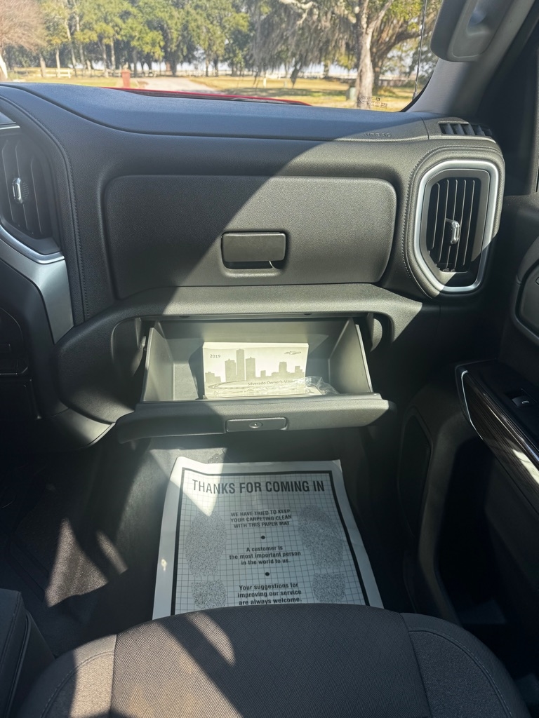 Chevrolet Silverado 1500 4WD Crew Cab 147" LT 2019