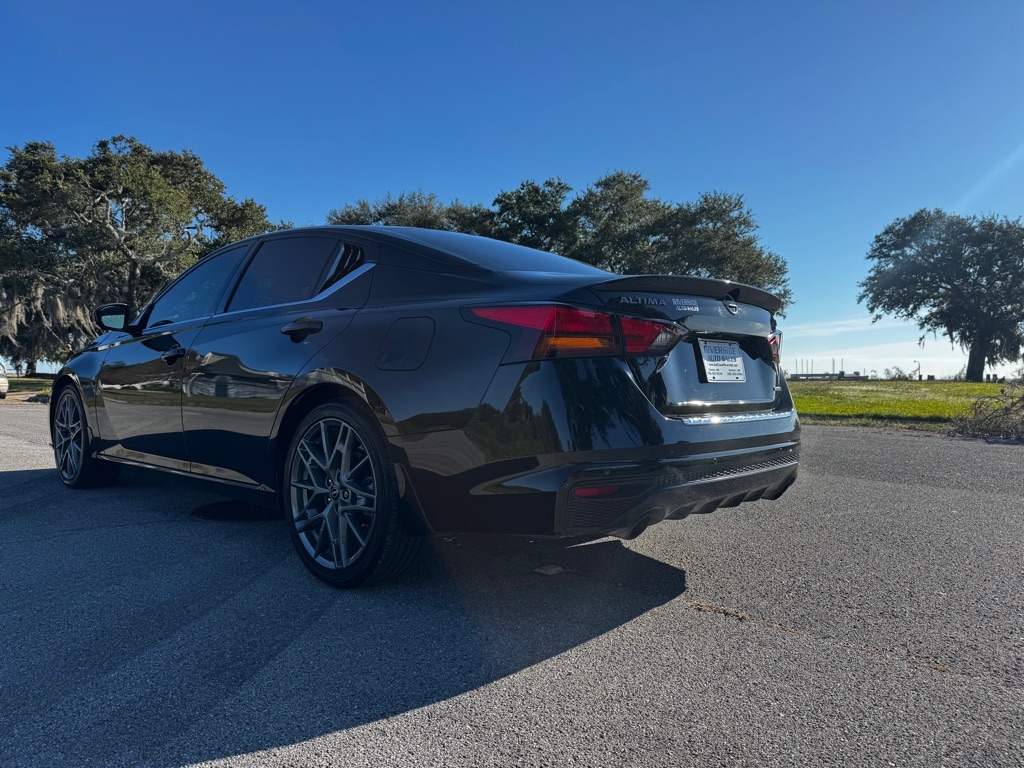 Nissan Altima 2.0 SR Sedan 2023