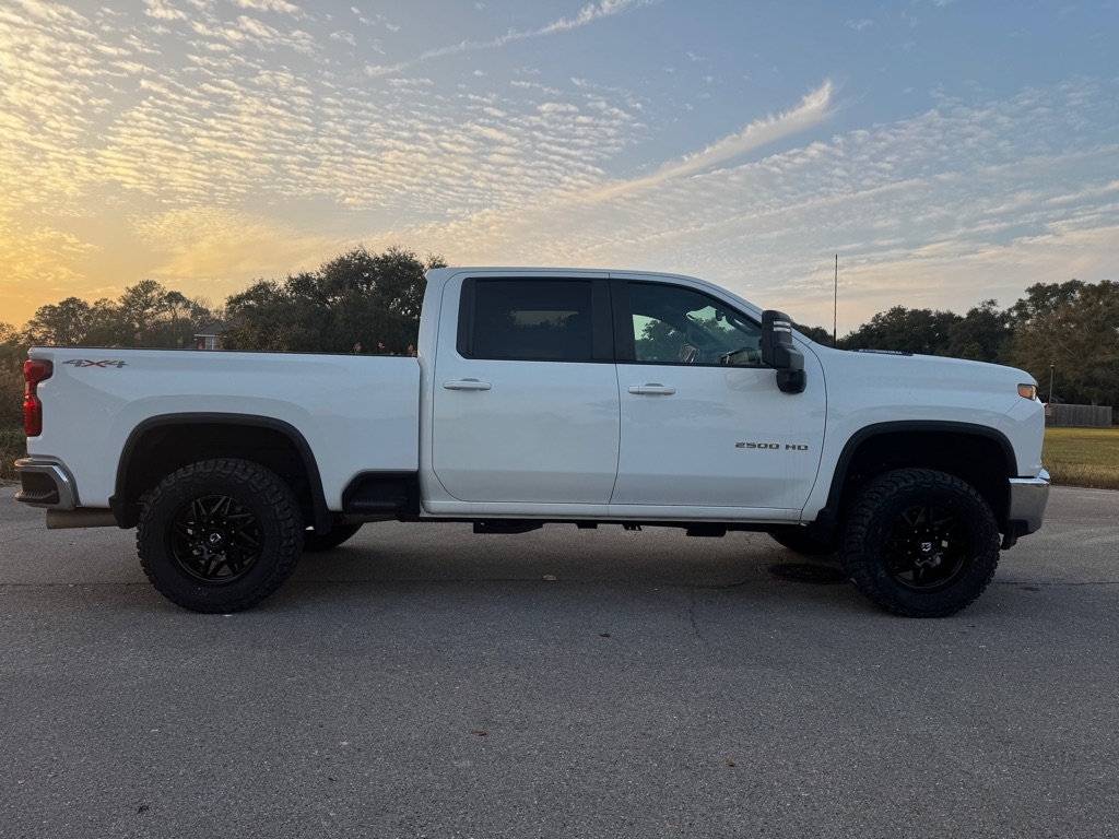 Chevrolet Silverado 2500HD 4WD Crew Cab 159" LT 2021