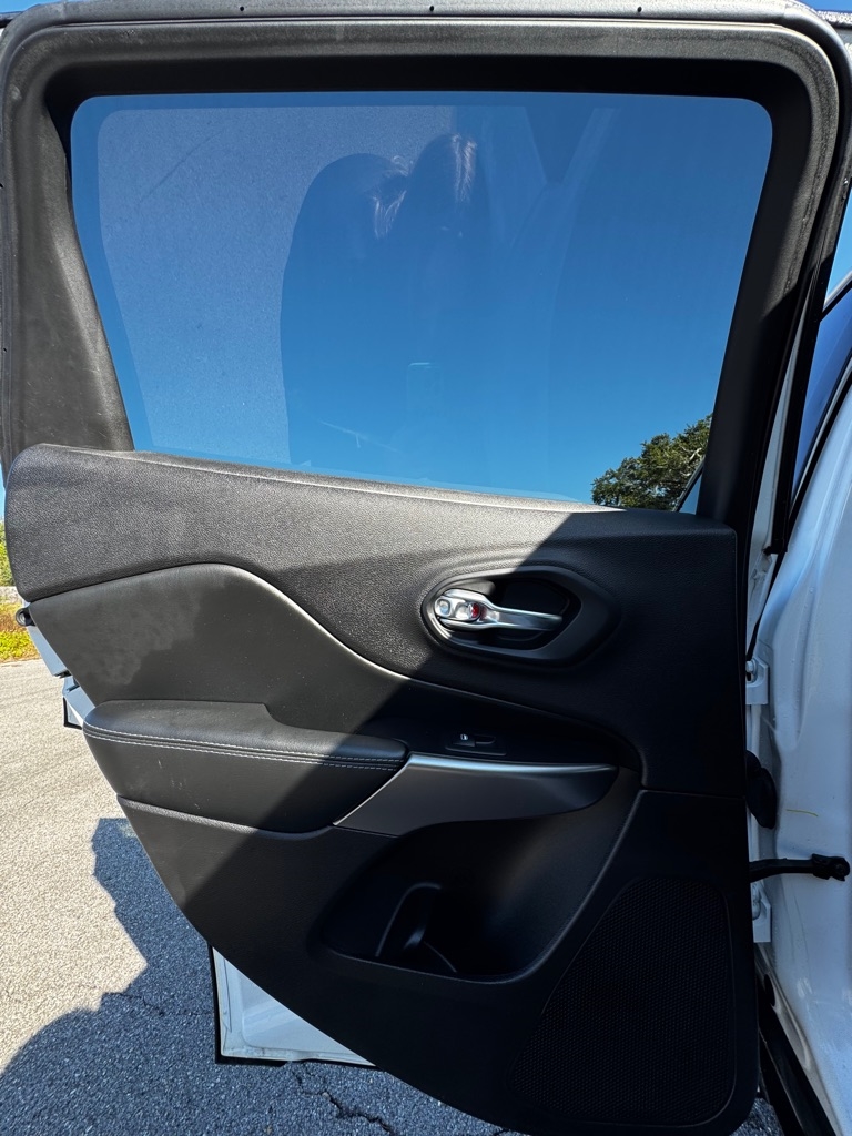 Jeep Cherokee Latitude FWD 2020