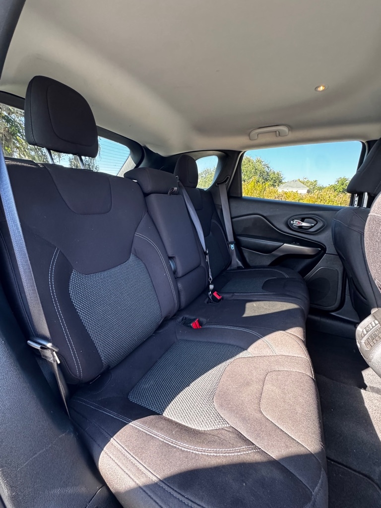 Jeep Cherokee Latitude FWD 2020