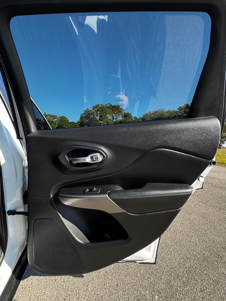 Jeep Cherokee Latitude FWD 2020