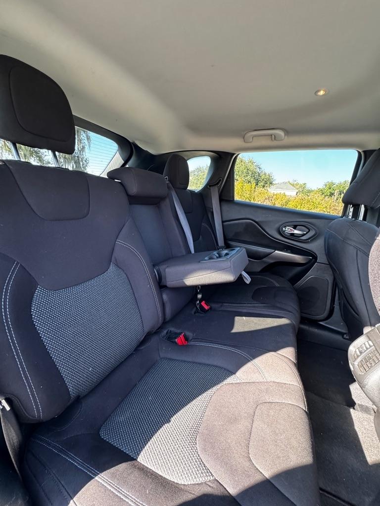 Jeep Cherokee Latitude FWD 2020