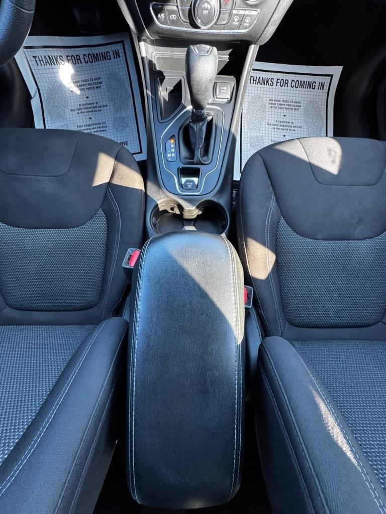 Jeep Cherokee Latitude FWD 2020