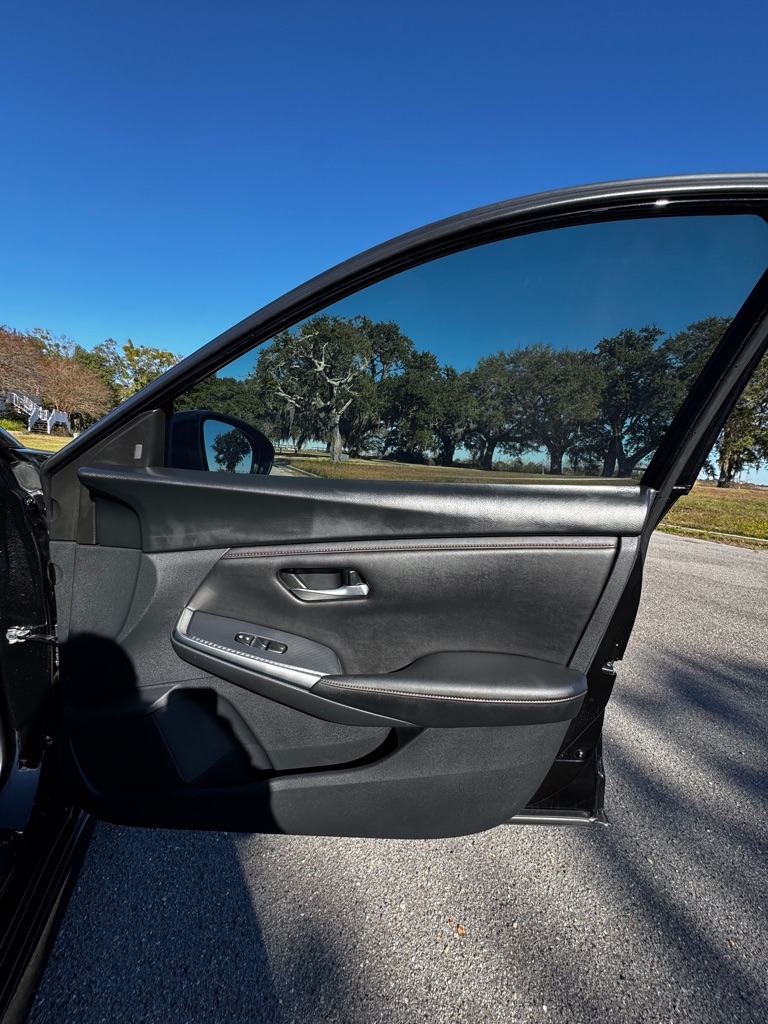 Nissan Sentra SR CVT 2023