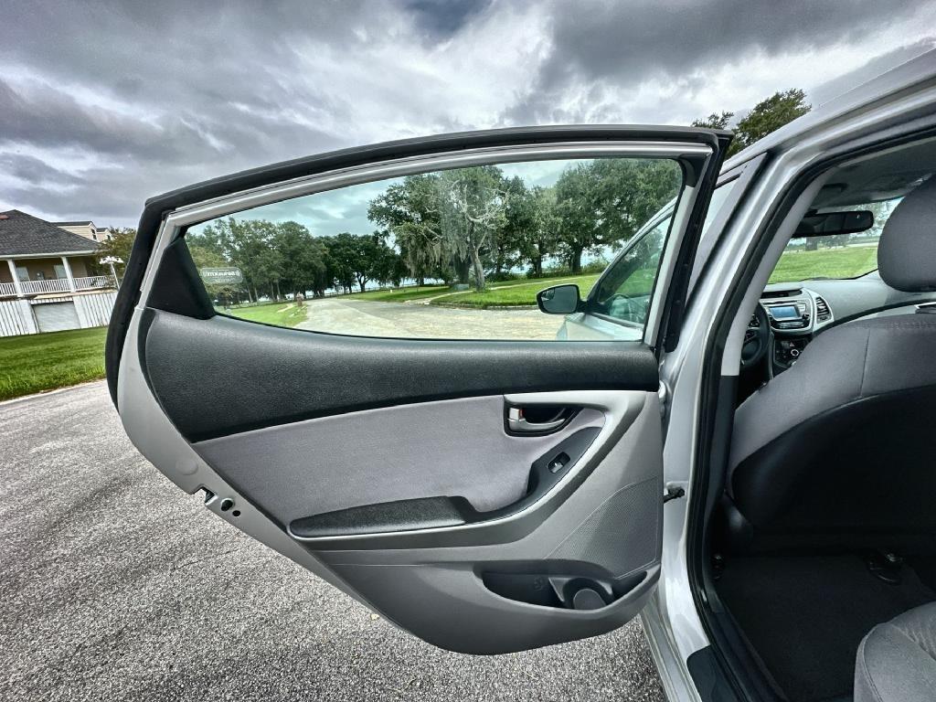 Hyundai Elantra 4dr Sdn Auto SE (Alabama Plant) 2016