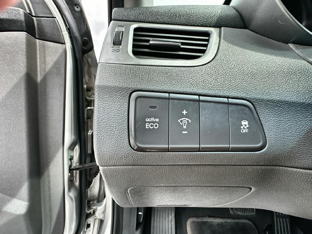 Hyundai Elantra 4dr Sdn Auto SE (Alabama Plant) 2016