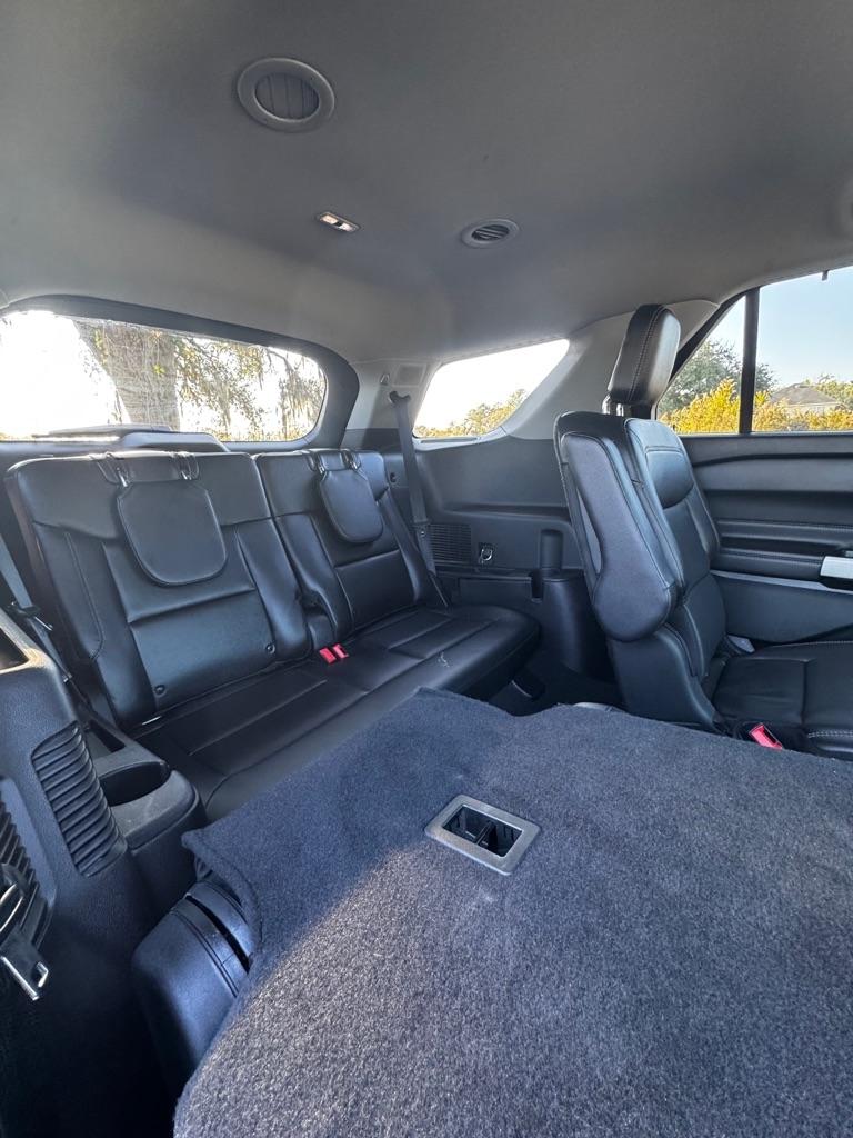 Ford Explorer Limited RWD 2022