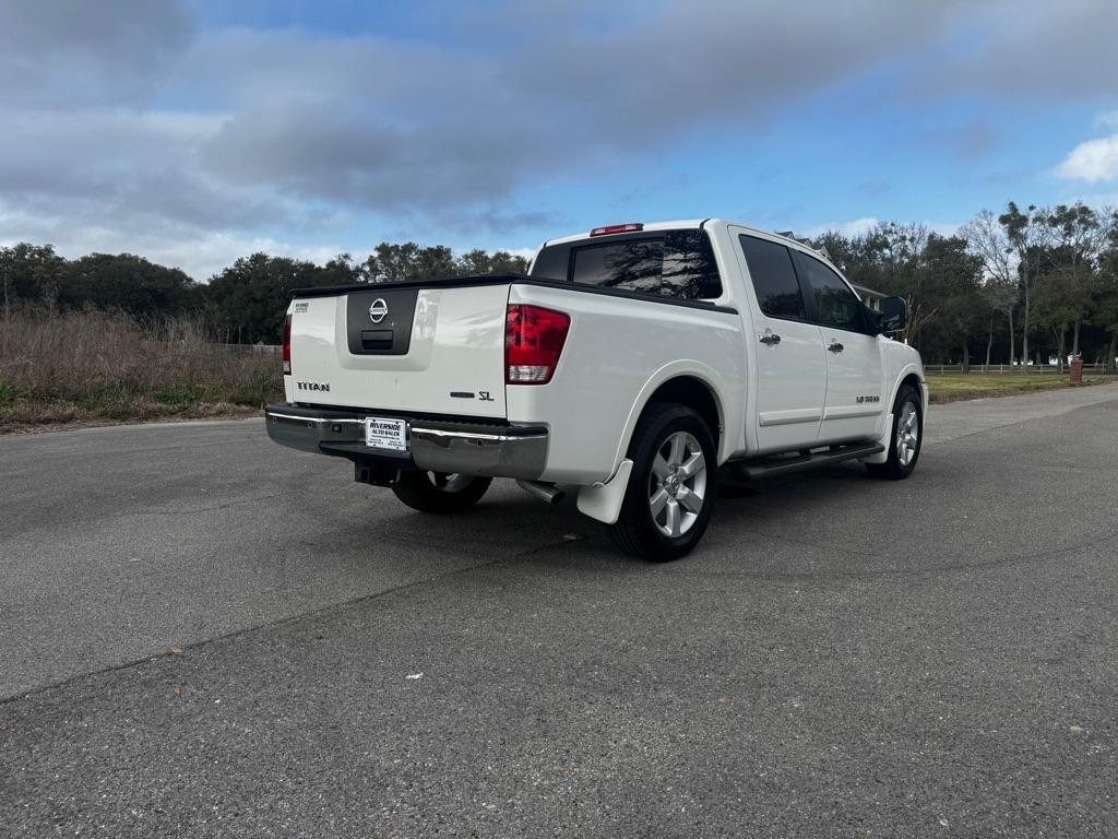 Nissan Titan 2WD Crew Cab SWB SL 2011