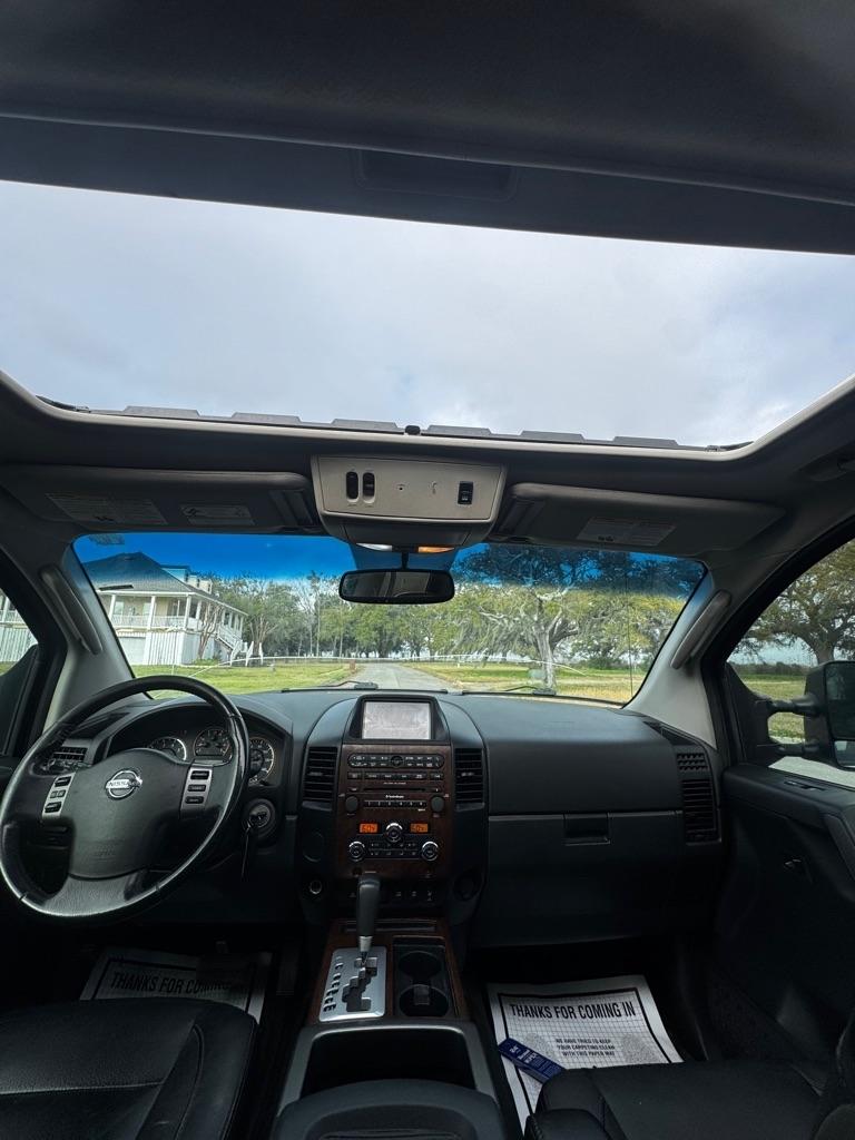 Nissan Titan 2WD Crew Cab SWB SL 2011