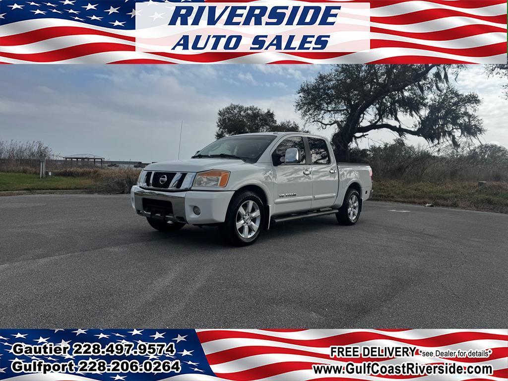 Nissan Titan 2WD Crew Cab SWB SL 2011