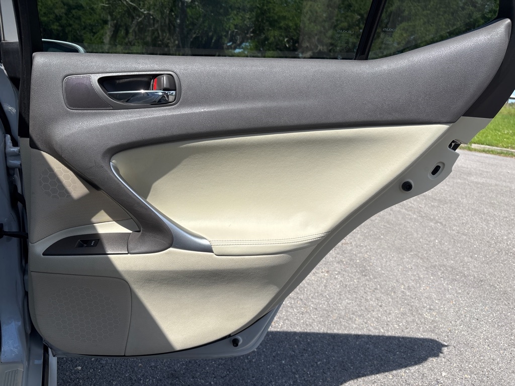 Lexus IS 250 4dr Sport Sdn Man RWD 2010