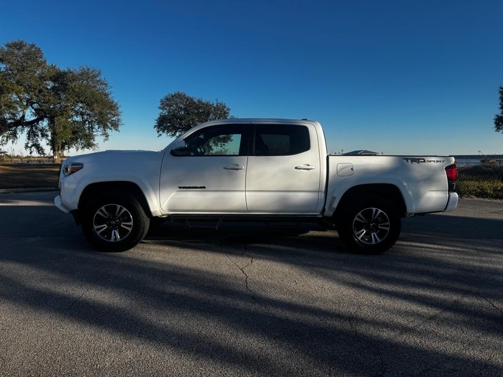 Toyota Tacoma SR5 Double Cab 5' Bed V6 4x2 AT (Natl) 2018