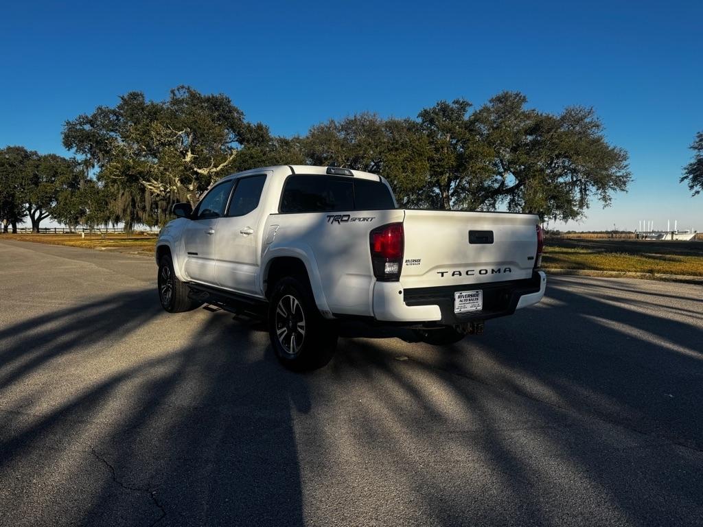 Toyota Tacoma SR5 Double Cab 5' Bed V6 4x2 AT (Natl) 2018