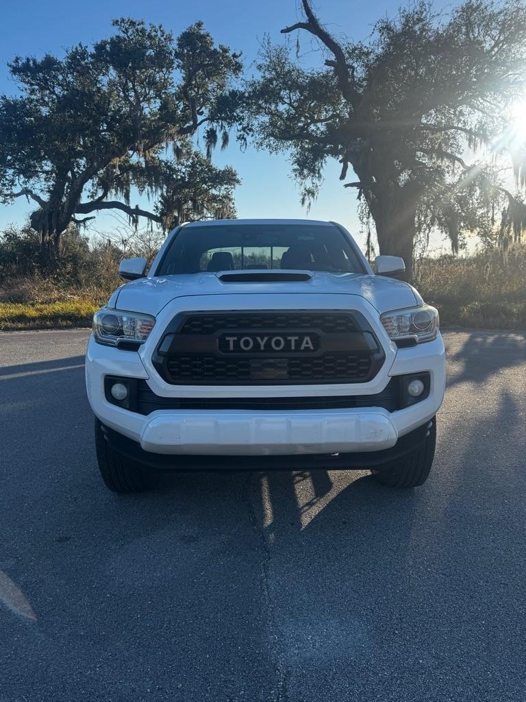 Toyota Tacoma SR5 Double Cab 5' Bed V6 4x2 AT (Natl) 2018
