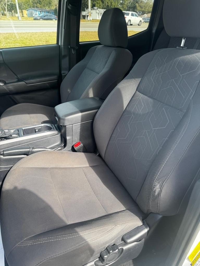 Toyota Tacoma SR5 Double Cab 5' Bed V6 4x2 AT (Natl) 2018