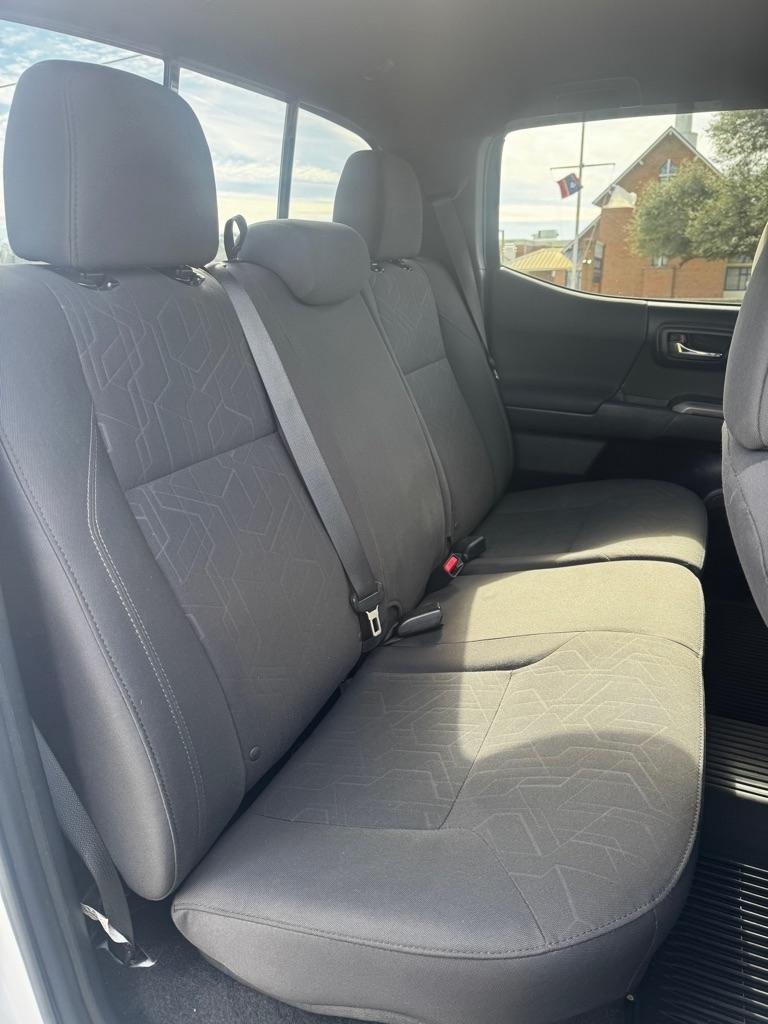 Toyota Tacoma SR5 Double Cab 5' Bed V6 4x2 AT (Natl) 2018