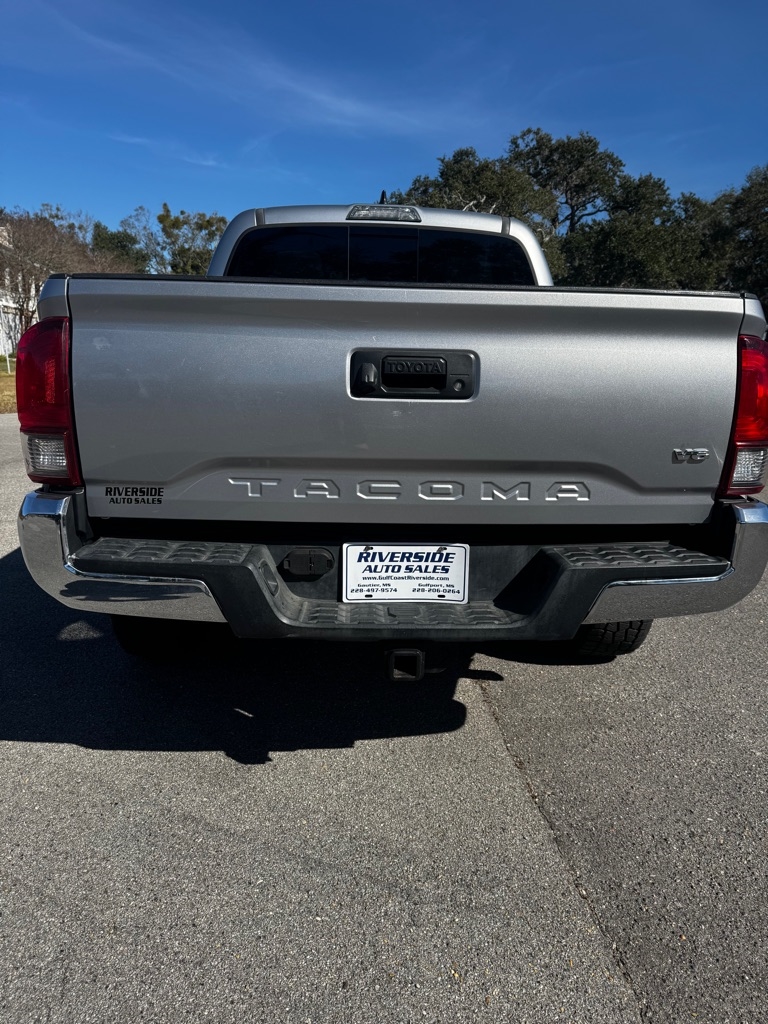 Toyota Tacoma SR5 Double Cab 5' Bed V6 4x2 AT (Natl) 2018