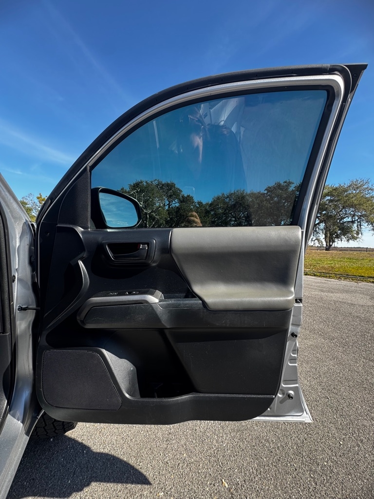 Toyota Tacoma SR5 Double Cab 5' Bed V6 4x2 AT (Natl) 2018