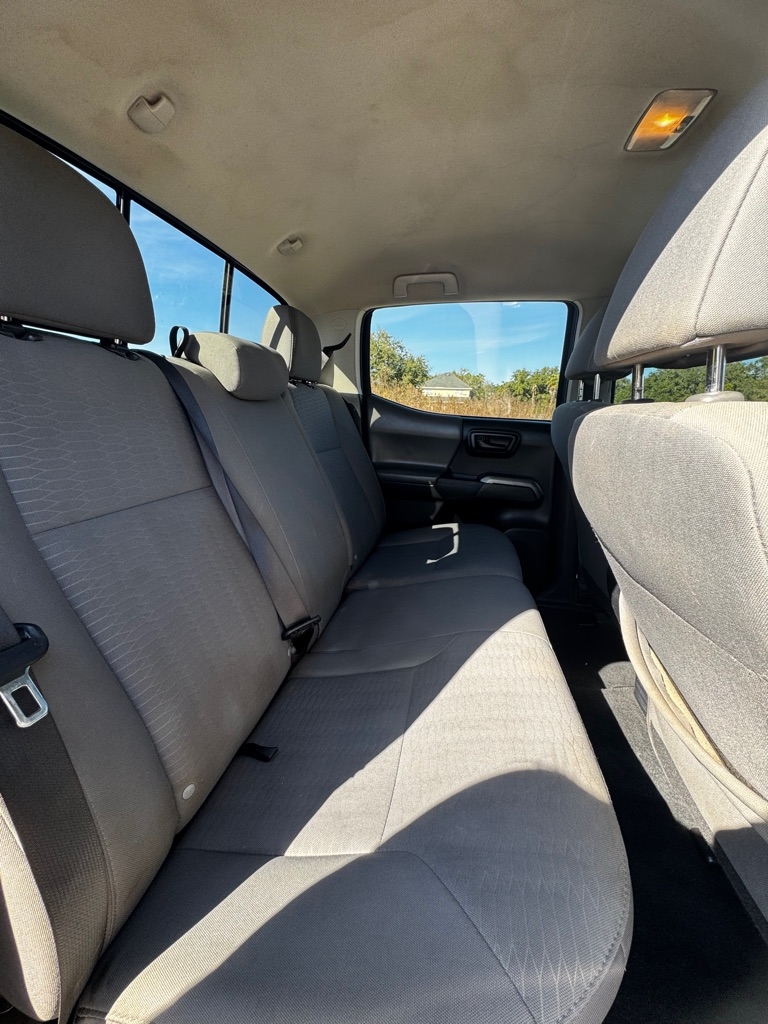 Toyota Tacoma SR5 Double Cab 5' Bed V6 4x2 AT (Natl) 2018
