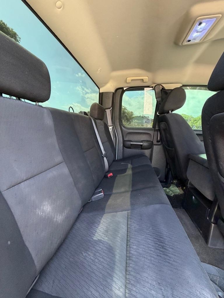 Chevrolet Silverado 1500 2WD Ext Cab 143.5" LS 2010