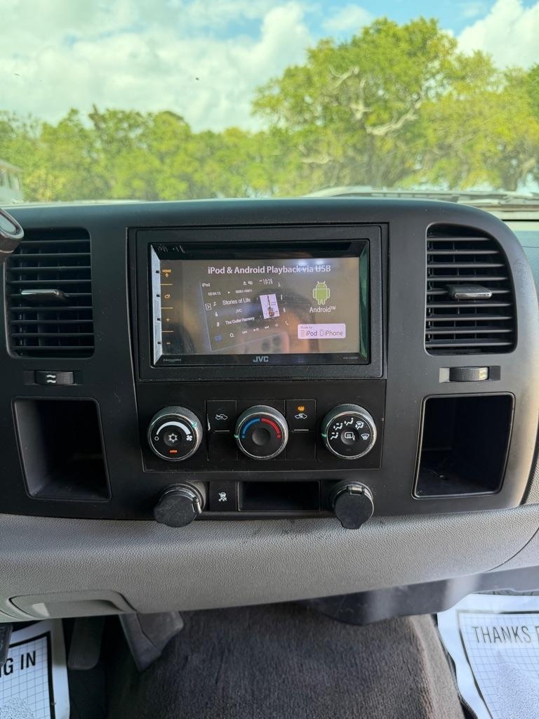 Chevrolet Silverado 1500 2WD Ext Cab 143.5" LS 2010