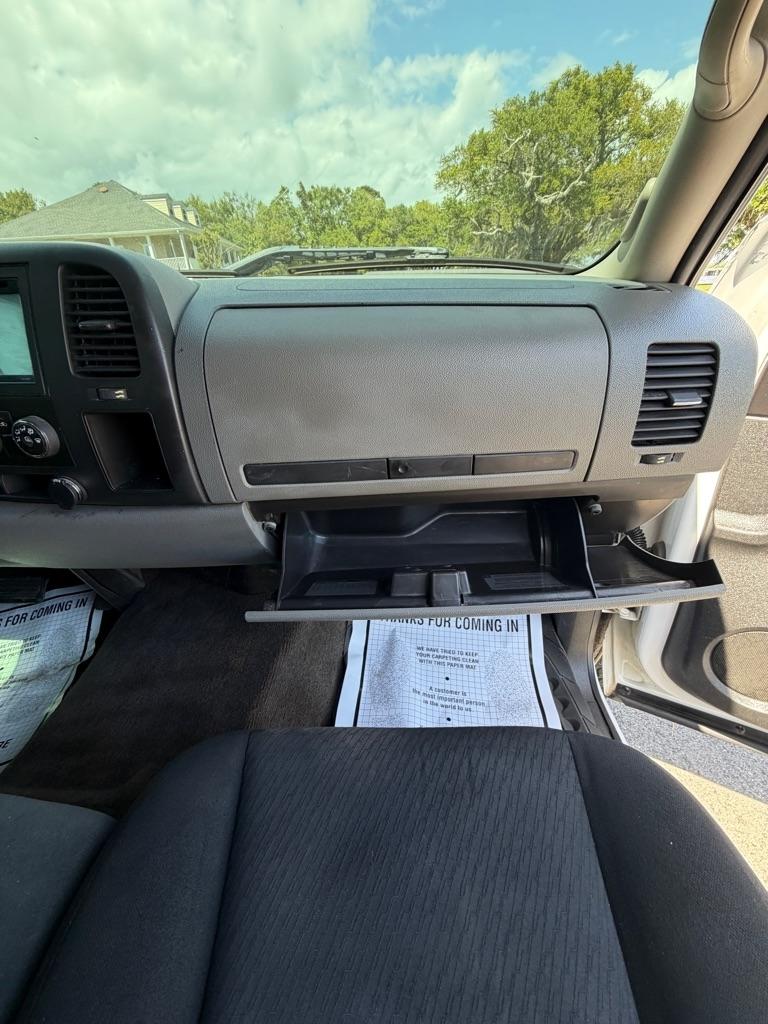 Chevrolet Silverado 1500 2WD Ext Cab 143.5" LS 2010