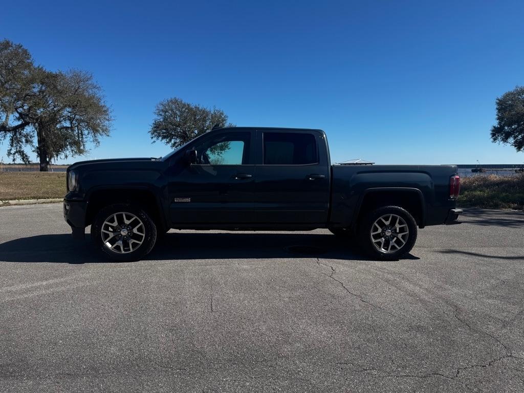 GMC Sierra 1500 4WD Crew Cab 143.5" SLT 2017