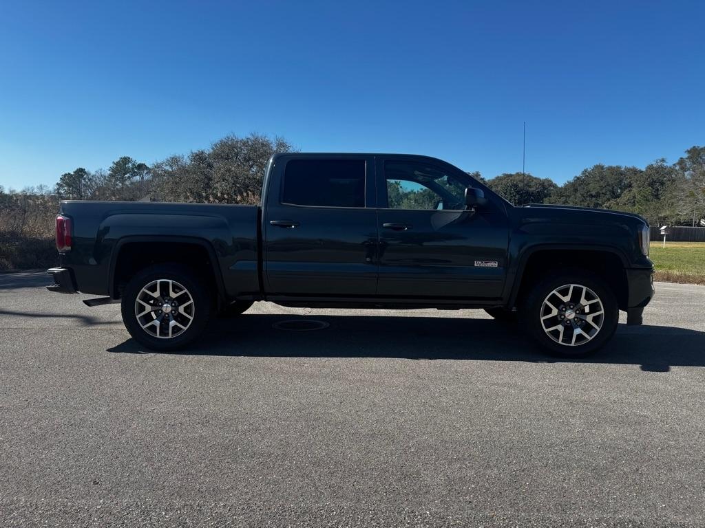 GMC Sierra 1500 4WD Crew Cab 143.5" SLT 2017