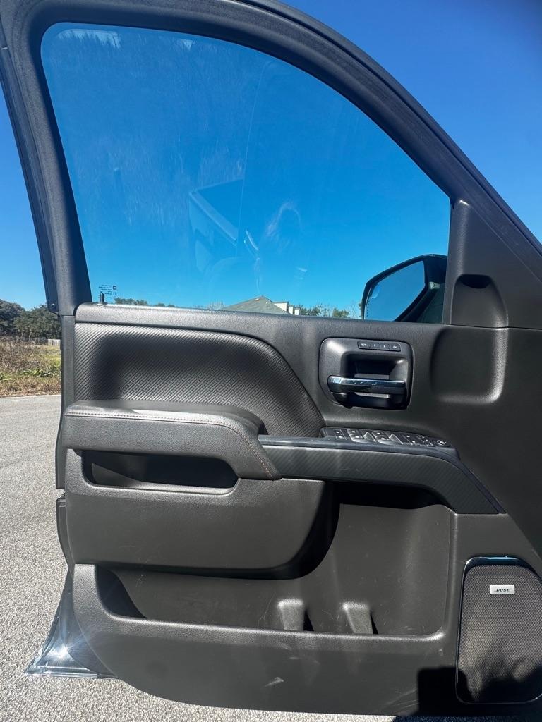 GMC Sierra 1500 4WD Crew Cab 143.5" SLT 2017