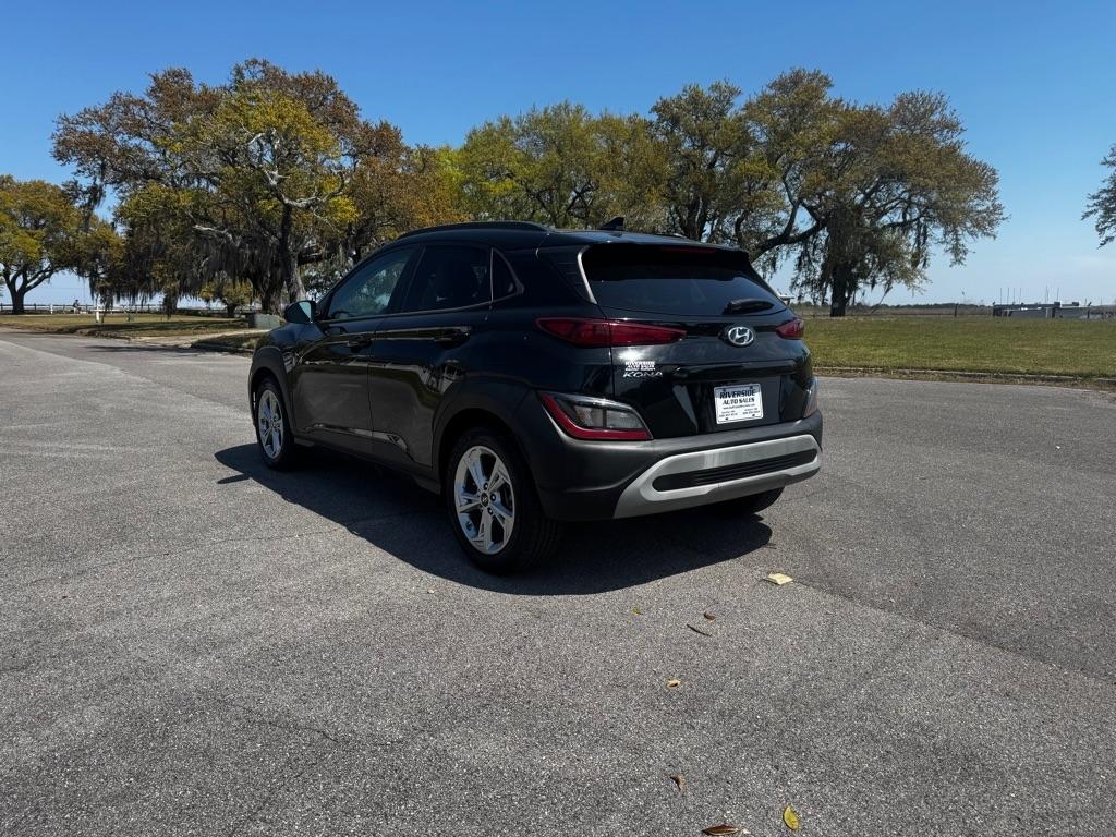 Hyundai Kona SEL Auto FWD 2022
