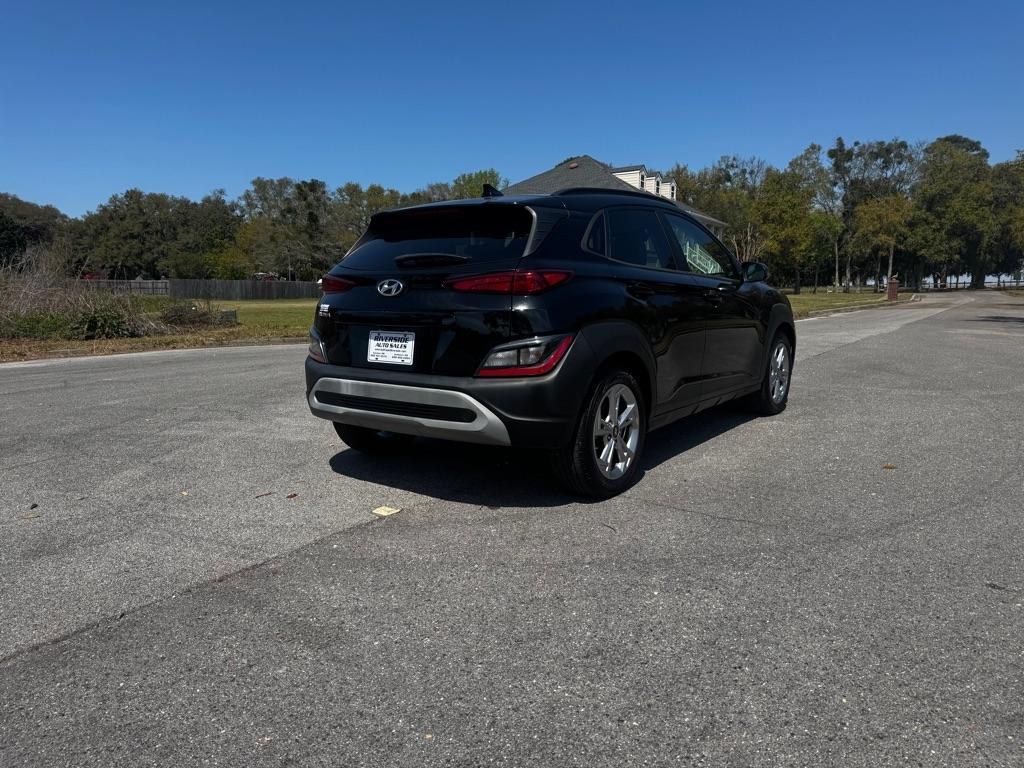 Hyundai Kona SEL Auto FWD 2022