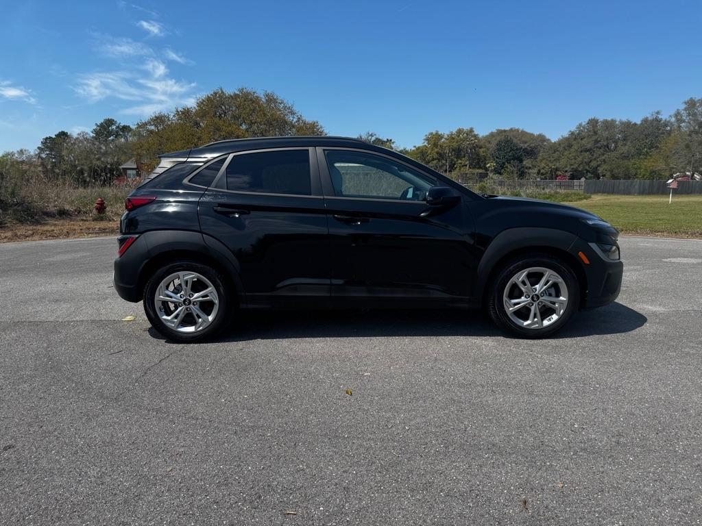 Hyundai Kona SEL Auto FWD 2022