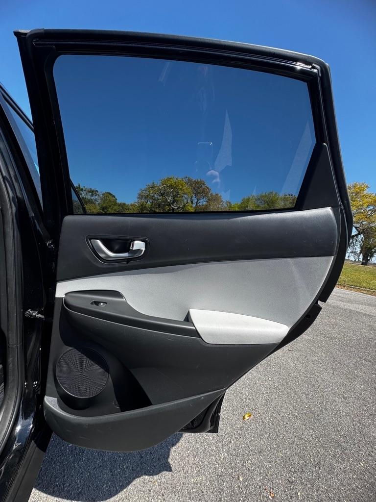 Hyundai Kona SEL Auto FWD 2022