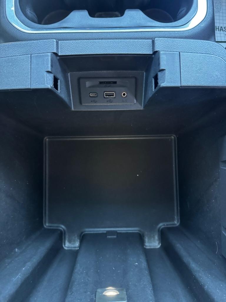 Chevrolet Silverado 1500 4WD Crew Cab 147" RST 2021