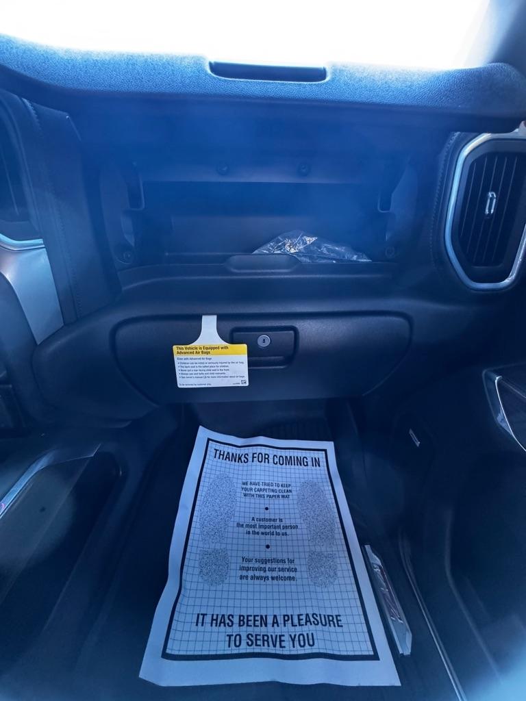 Chevrolet Silverado 1500 4WD Crew Cab 147" RST 2021