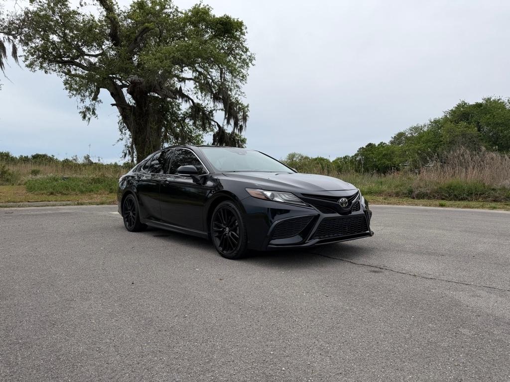 Toyota Camry  2021