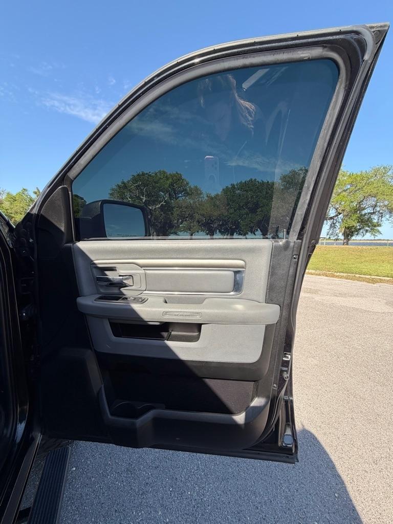 RAM 1500 Classic Big Horn 4x2 Crew Cab 6'4" Box 2019