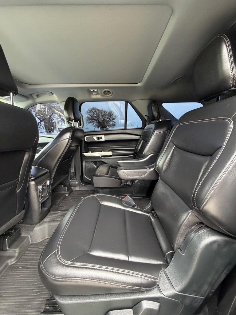 Ford Explorer XLT RWD 2021