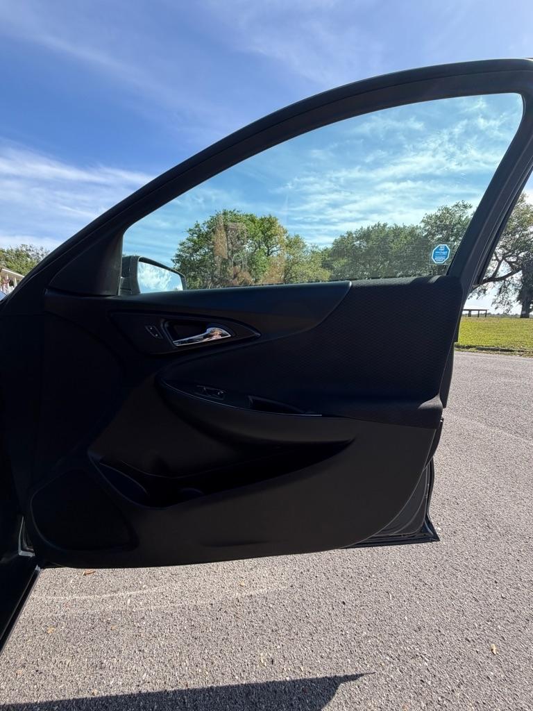 Chevrolet Malibu 4dr Sdn LT 2021