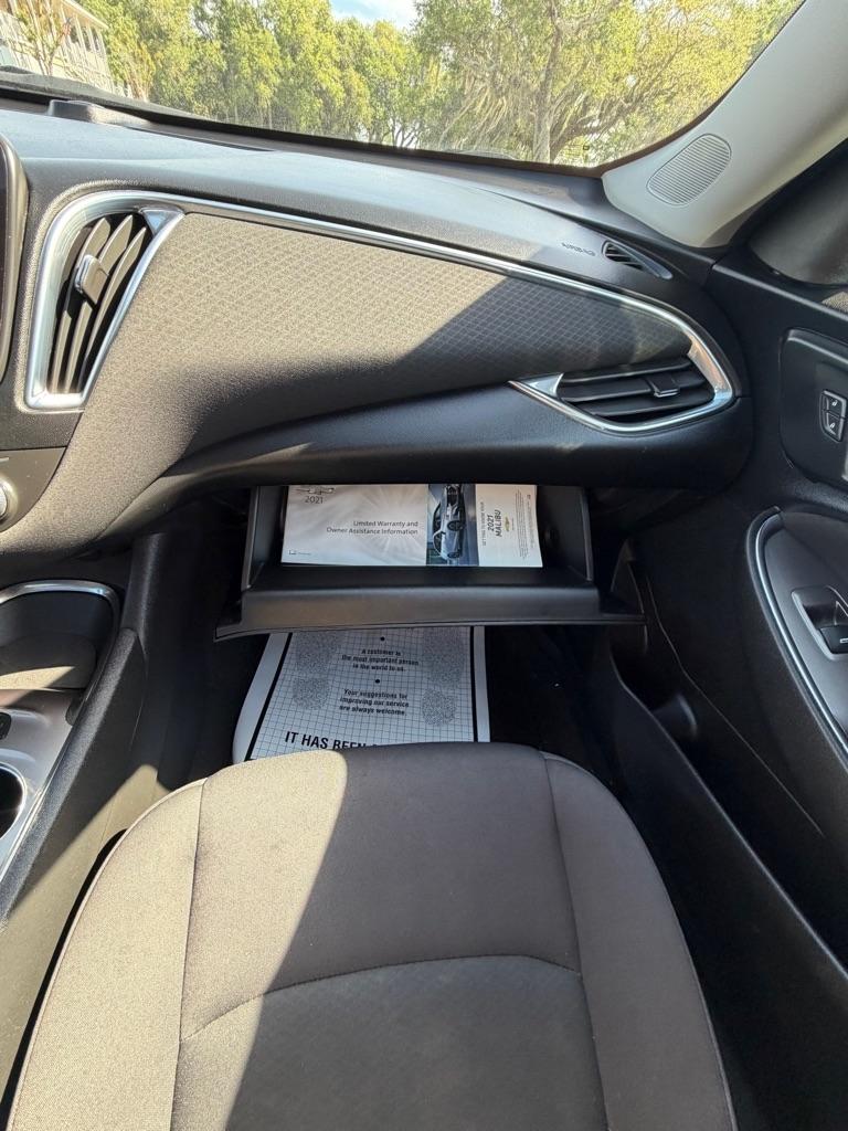 Chevrolet Malibu 4dr Sdn LT 2021