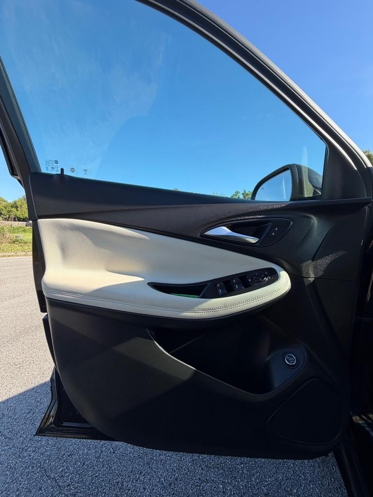 Buick Encore GX FWD 4dr Select 2021