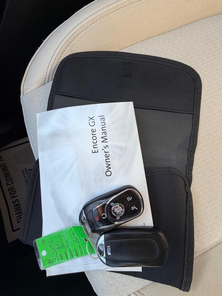 Buick Encore GX FWD 4dr Select 2021