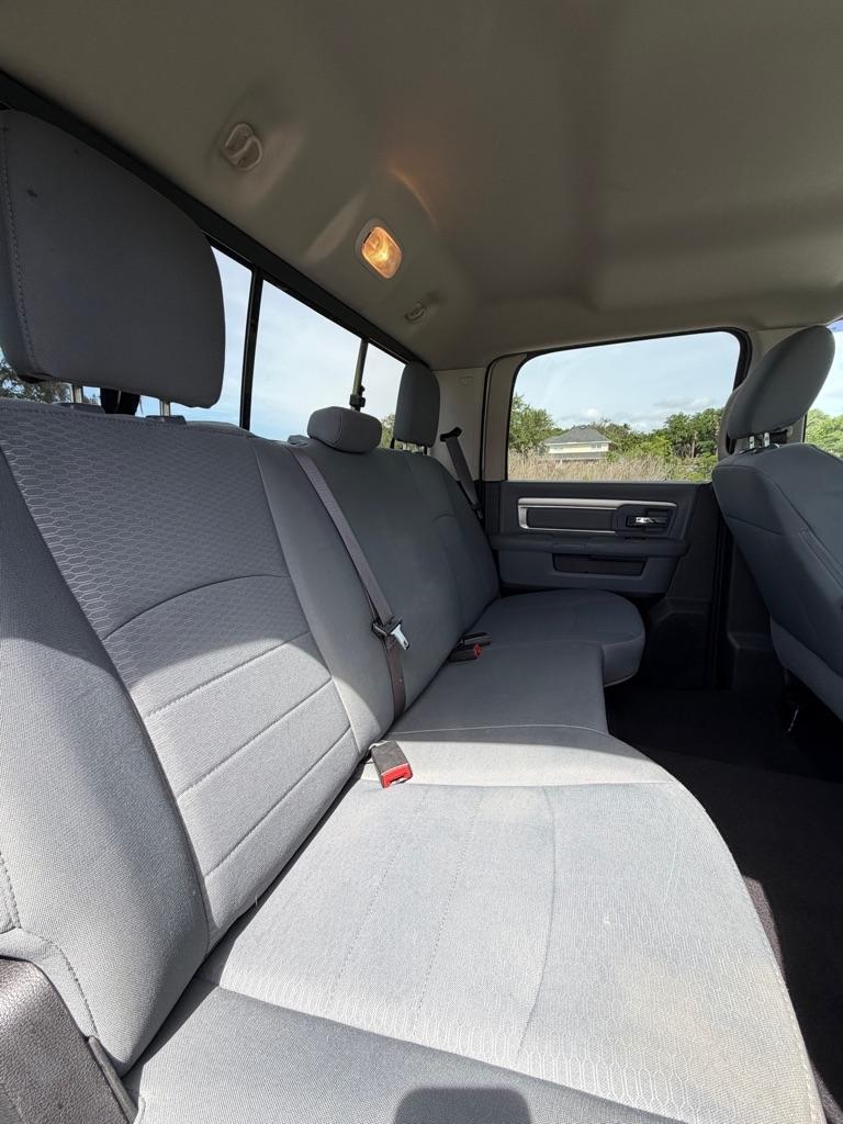 RAM 1500 Classic SLT 4x2 Crew Cab 6'4" Box 2019
