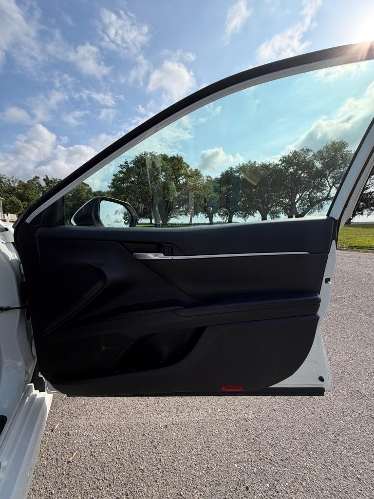 Toyota Camry SE Auto (Natl) 2023