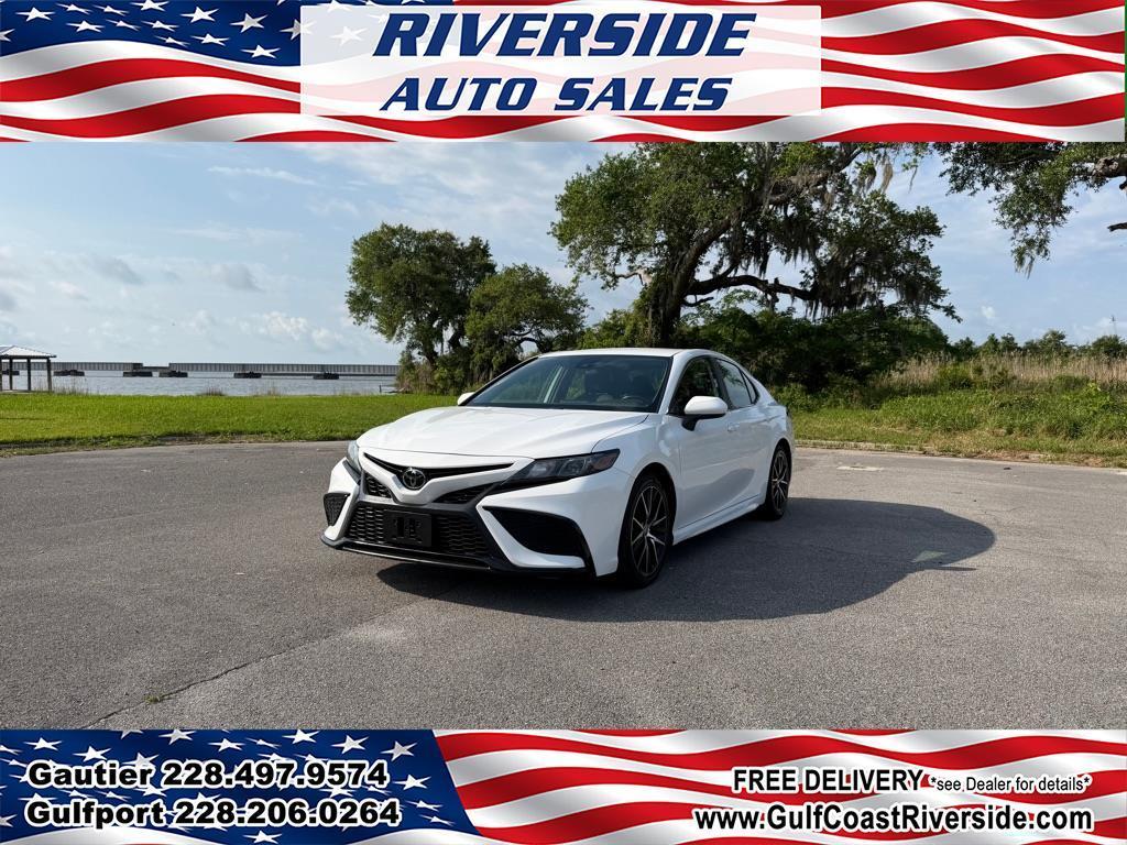 Toyota Camry SE Auto (Natl) 2023
